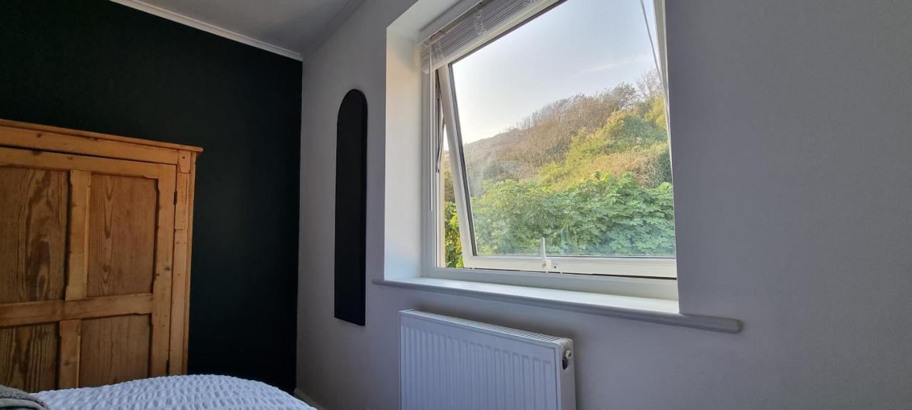 One Bed Top Floor, Brand New, Central Old Town Hastings Dış mekan fotoğraf
