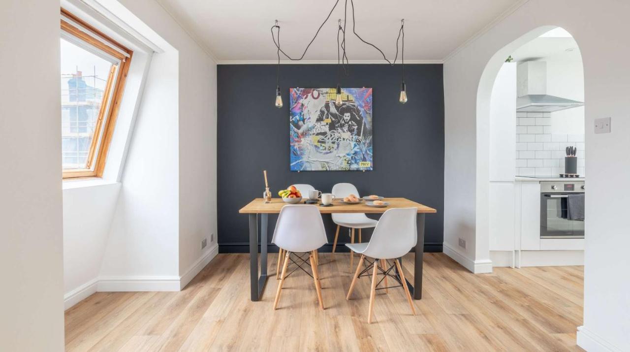 One Bed Top Floor, Brand New, Central Old Town Hastings Dış mekan fotoğraf